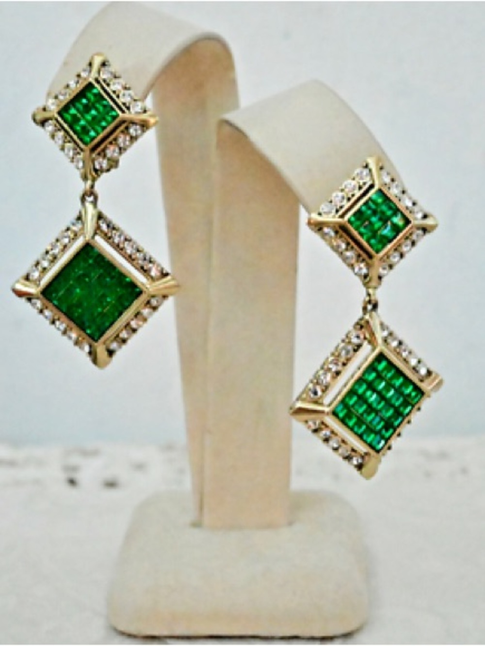 NIB HEIDI DAUS Green Crystal Drop Earrings - Women Jewelry
